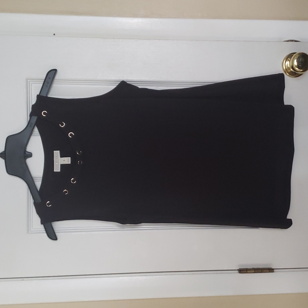 Dana Buchman BlackTank Detailed Neckline size small